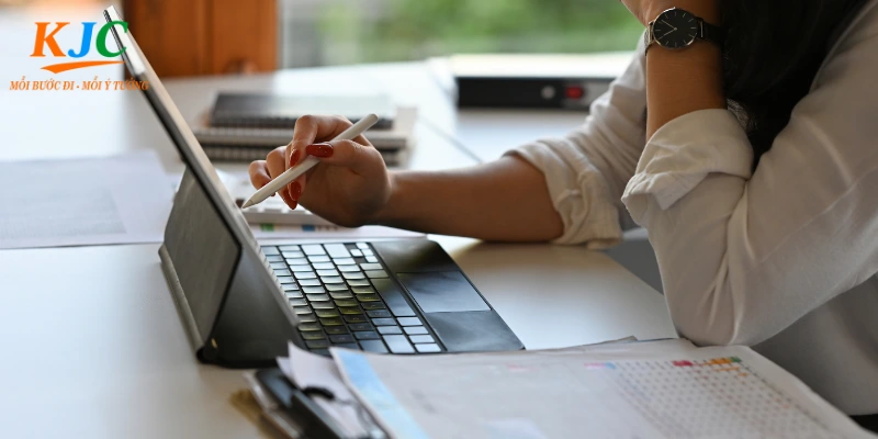 Vai trò của bộ phận hành chính đối với KJC